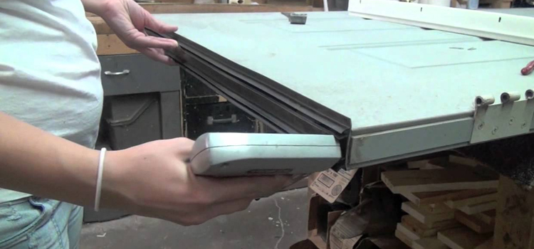 damaged steel door repair Oak Ridge